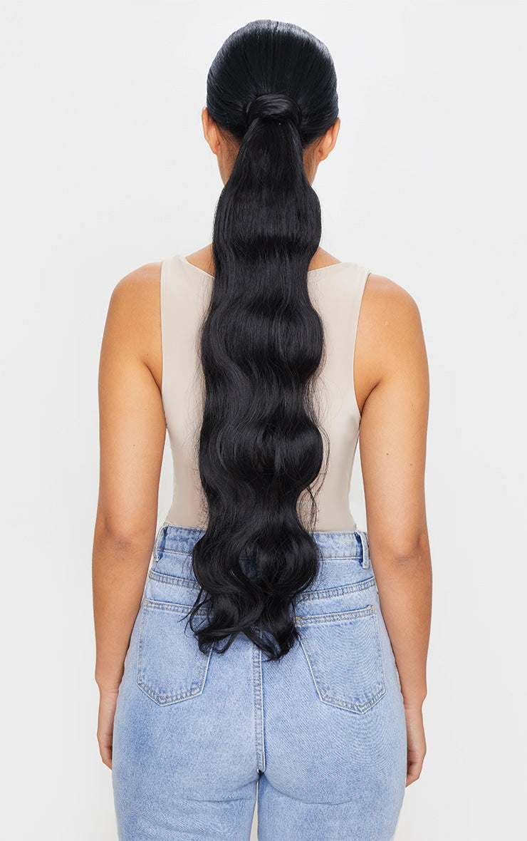 Style Switch Up – 5 Ways to Wear a Synthetic Ponytail This Fall